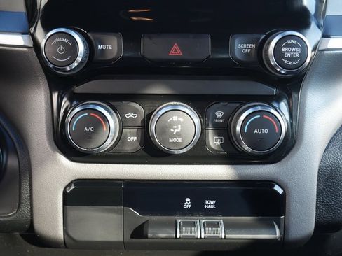 Used 2022 RAM 1500 Big Horn image 24