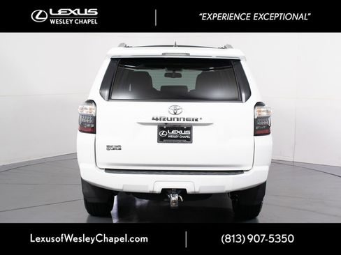 Used 2016 Toyota 4Runner SR5 Premium RWD image 5