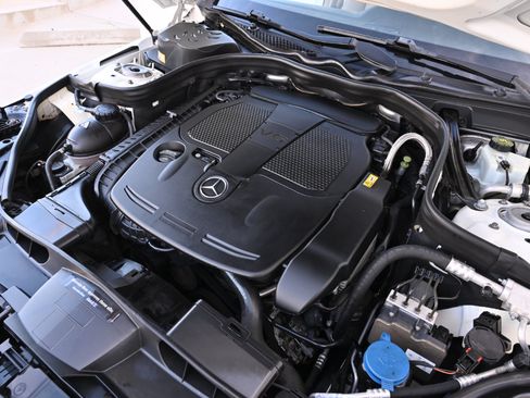 Used 2015 Mercedes-Benz E 350 4MATIC Wagon image 48