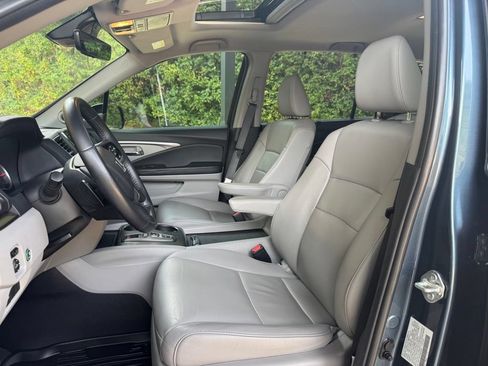 Used 2022 Honda Pilot Special Edition image 11