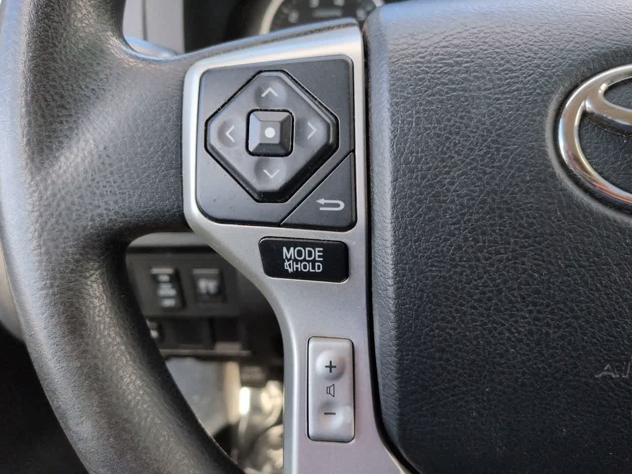 Used 2014 Toyota Tundra SR5 w/ SR5 Upgrade Package RWD image 22