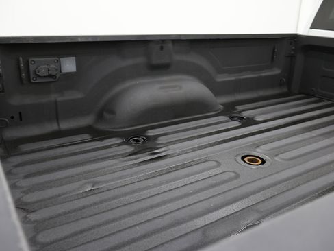 Used 2024 RAM 3500 Tradesman w/ Chrome Appearance Group image 5