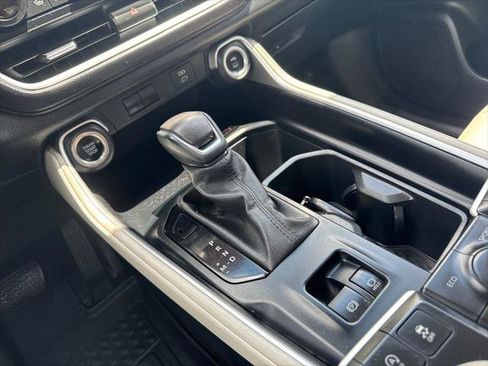 Certified 2024 Toyota Grand Highlander XLE image 53