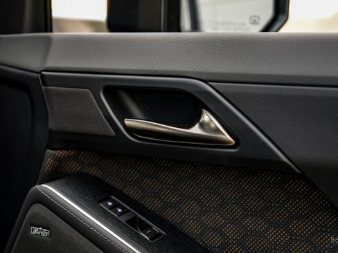 Used 2025 Lexus GX 550 w/ Accessory Package (Z1) image 99