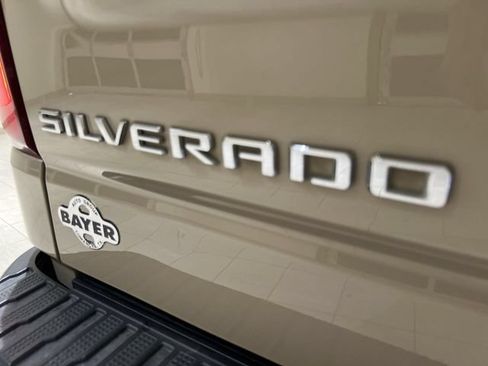 Used 2022 Chevrolet Silverado 1500 LT Trail Boss w/ LT Trail Boss Premium Package AWD/4WD image 28
