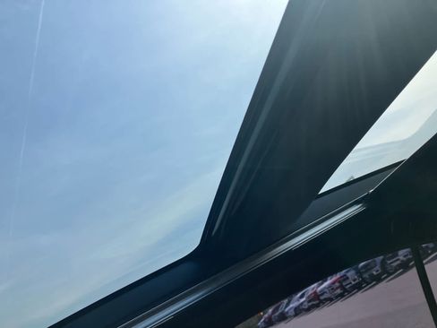 Used 2025 Toyota Camry XSE image 21