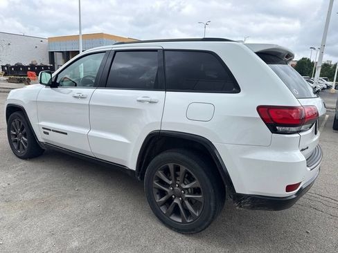 Used 2016 Jeep Grand Cherokee Limited 75th Anniversary AWD/4WD image 9