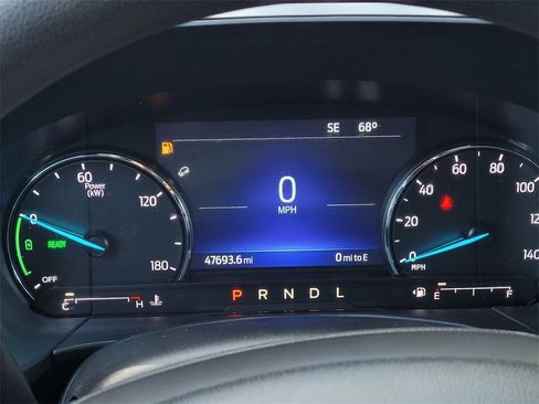 Used 2022 Ford Escape SE image 23