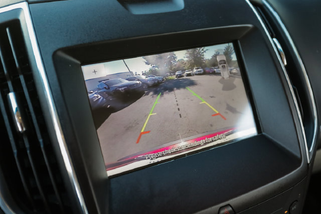 Used 2020 Ford Edge Titanium AWD/4WD image 31