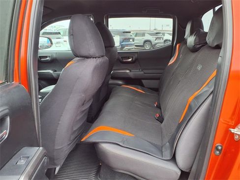 Used 2018 Toyota Tacoma TRD Pro image 18