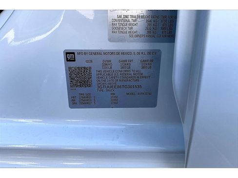 New 2026 GMC Sierra 1500 AT4 image 8