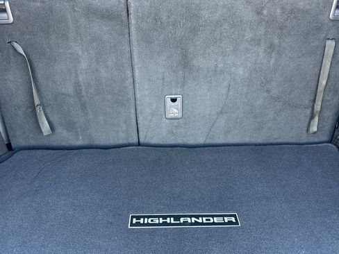 Certified 2025 Toyota Highlander LE AWD/4WD image 15