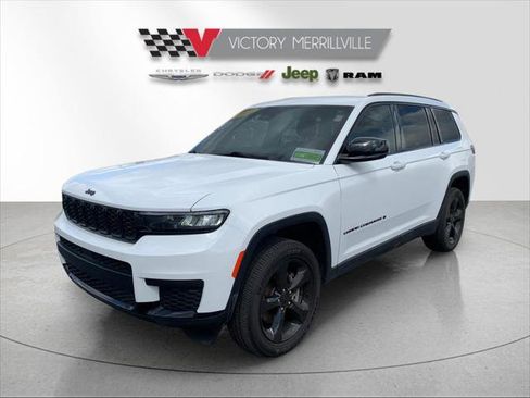 Certified 2023 Jeep Grand Cherokee L Laredo image 1