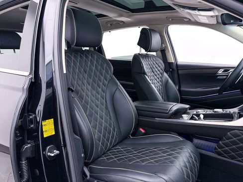 Used 2024 Genesis GV80 3.5T w/ Prestige Package image 44