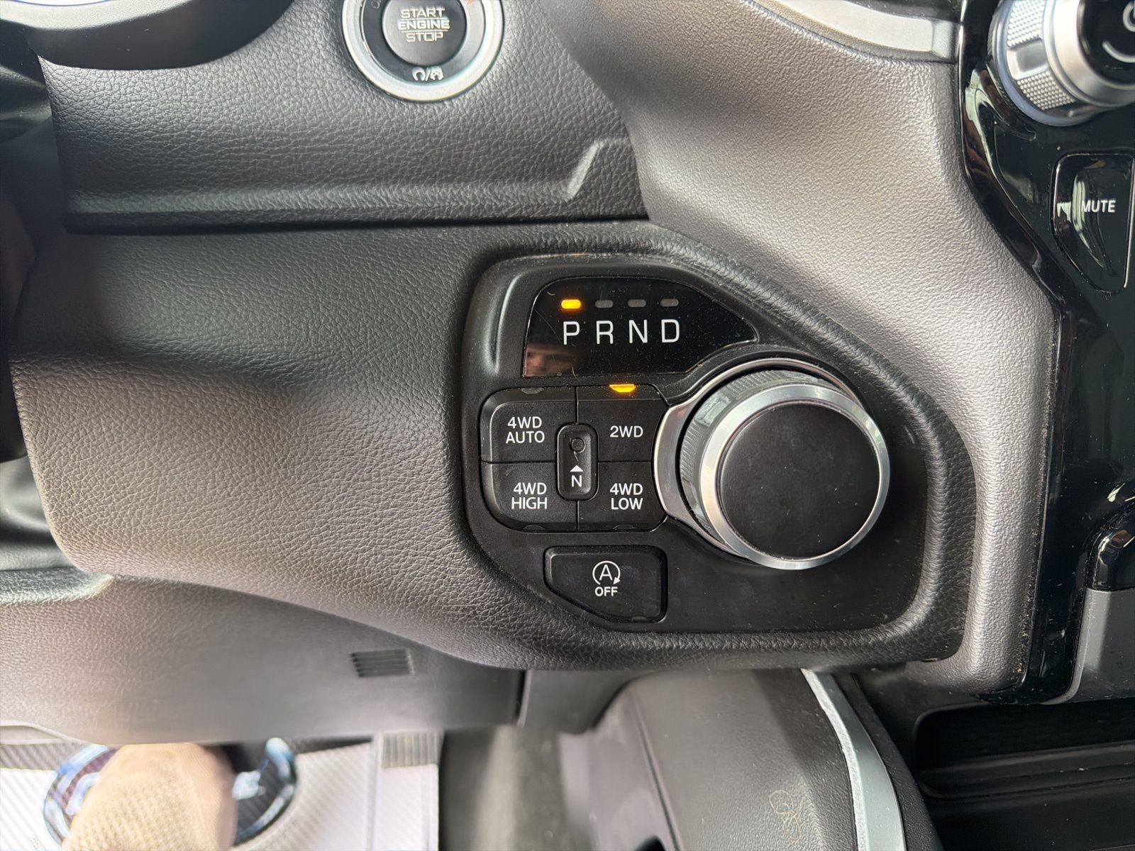 Used 2023 RAM 1500 Big Horn AWD/4WD image 15