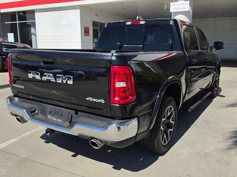 Used 2025 RAM 1500 Laramie AWD/4WD image 4