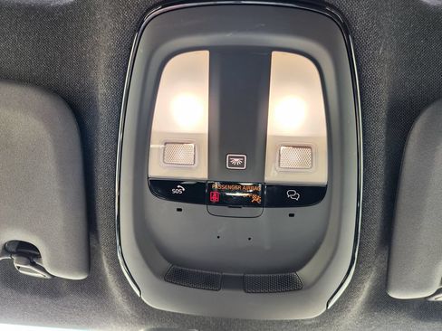 Certified 2023 Volvo C40 P8 Recharge Ultimate AWD/4WD image 31