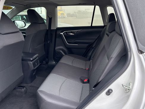 Used 2023 Toyota RAV4 XLE image 23