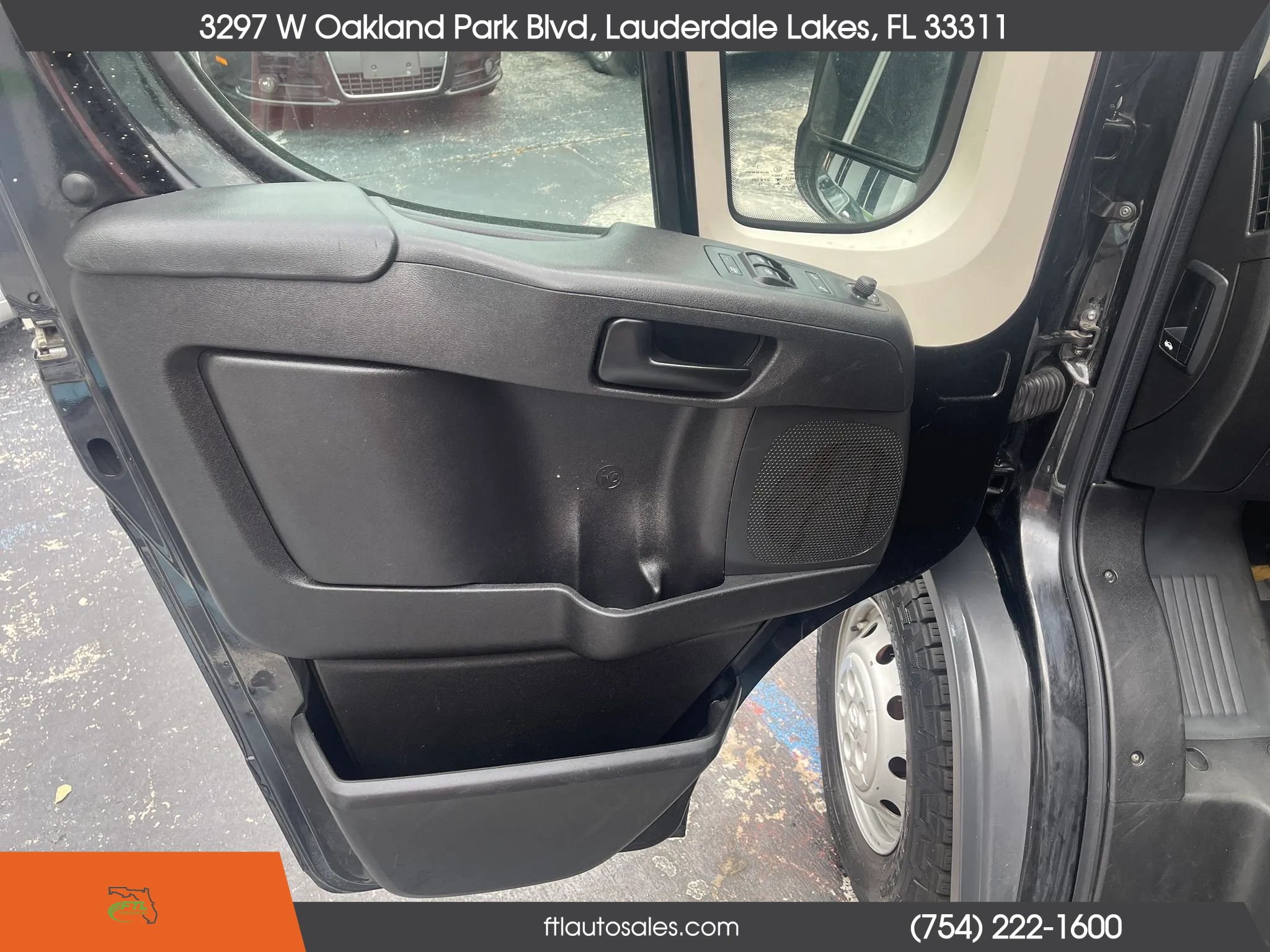 Used 2015 RAM ProMaster 3500 w/ Mopar Trailer Tow Group FWD image 23
