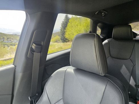 Used 2023 Lexus RX 350 w/ Cold Area Package AWD/4WD image 25