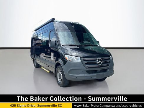 Used 2024 Mercedes-Benz Sprinter 2500 image 1