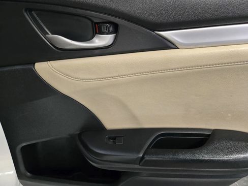 Used 2017 Honda Civic EX-L image 8