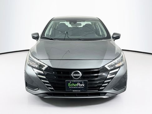 Used 2025 Nissan Versa SV FWD image 2