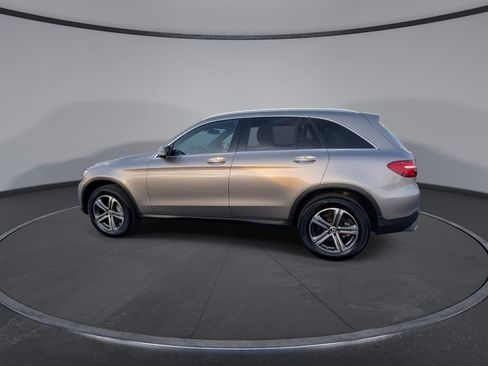 Used 2019 Mercedes-Benz GLC 300 4MATIC image 6