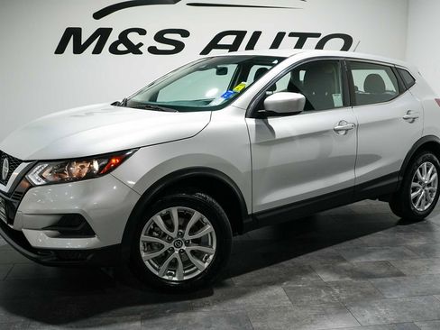 Used 2021 Nissan Rogue Sport S FWD image 2