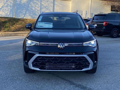New 2026 Volkswagen Taos SEL AWD/4WD image 2