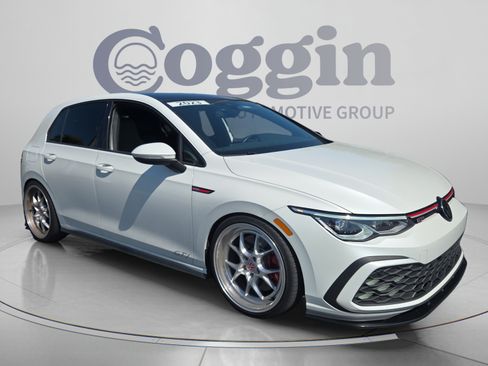 Used 2023 Volkswagen GTI SE w/ SE Leather Package FWD image 7