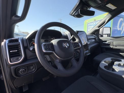 Used 2025 RAM 2500 Big Horn image 13