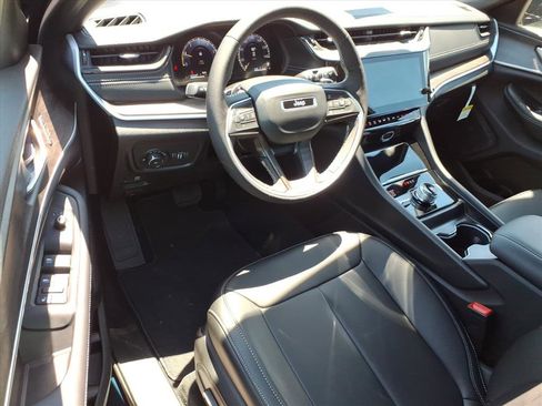 New 2026 Jeep Grand Cherokee Limited AWD/4WD image 19
