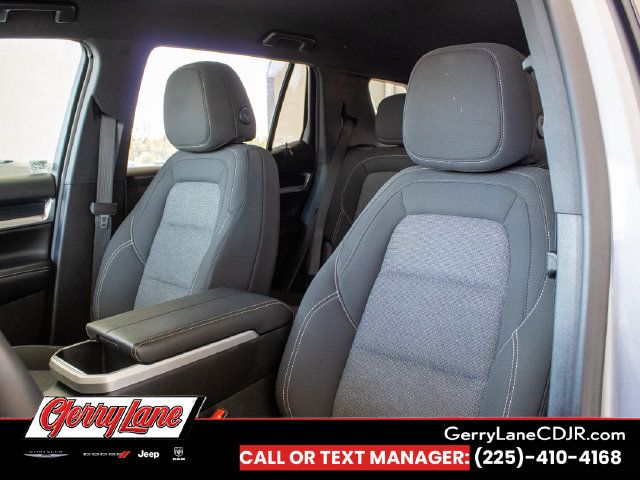 Used 2026 GMC Terrain Elevation FWD image 12