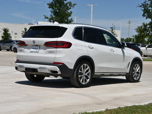 Used 2019 BMW X5 xDrive40i w/ Executive Package AWD/4WD image 9
