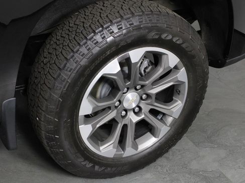 Used 2024 Chevrolet Silverado 1500 High Country image 12