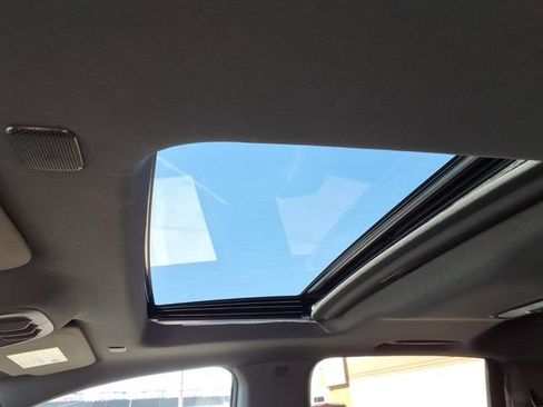 New 2026 GMC Canyon Denali image 6