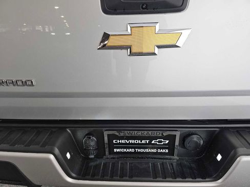 Used 2017 Chevrolet Colorado LT w/ LT Convenience Package image 12