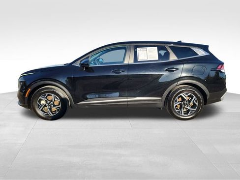 Used 2024 Kia Sportage LX image 5