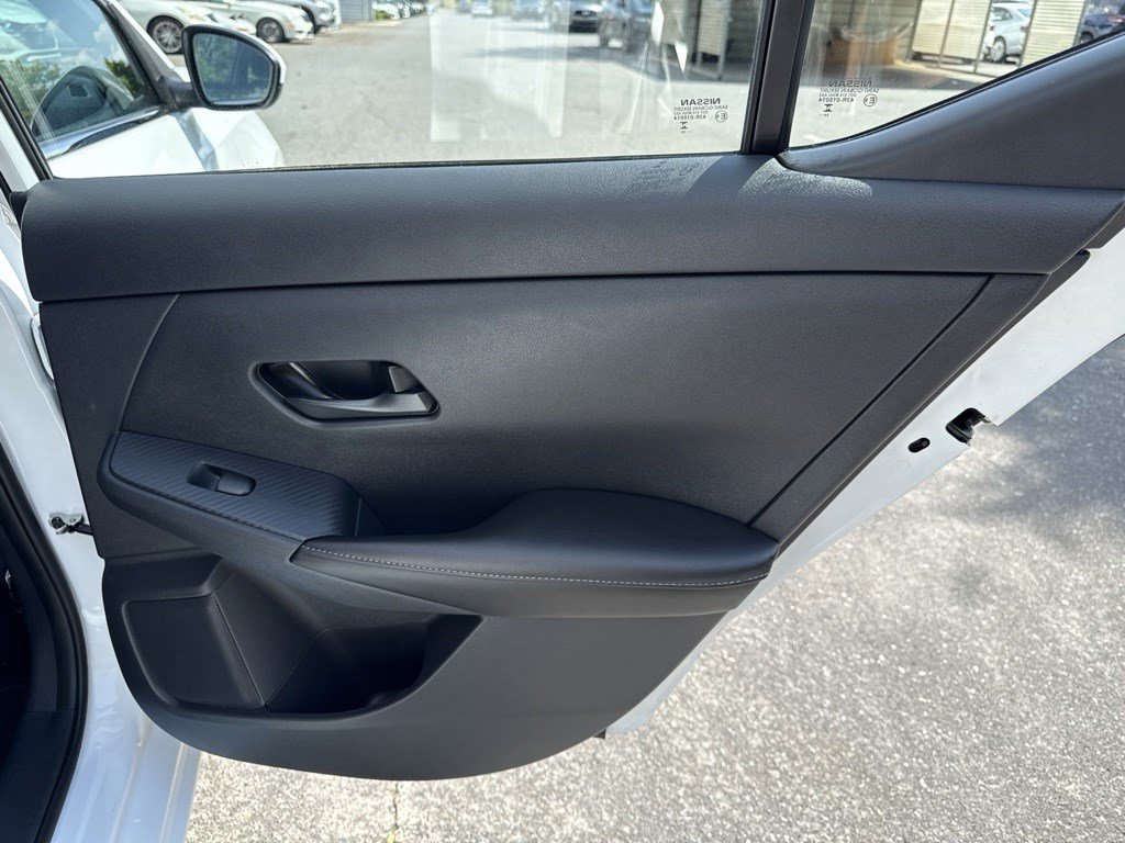 Used 2025 Nissan Sentra S FWD image 31