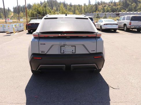 Used 2026 Toyota C-HR AWD/4WD image 6