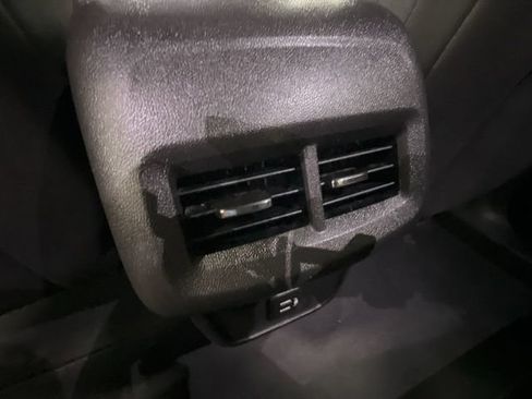 Used 2019 Chevrolet Equinox LT AWD/4WD image 21