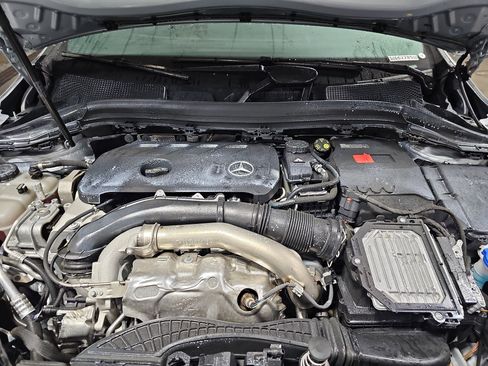 Certified 2025 Mercedes-Benz GLA 250 GLA 250 image 33