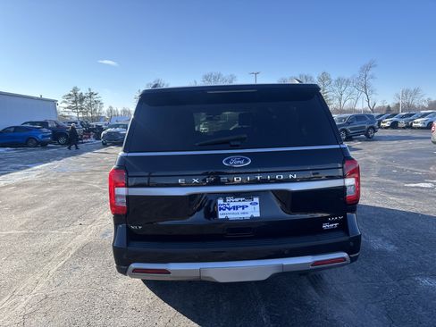 Used 2022 Ford Expedition Max XLT image 17