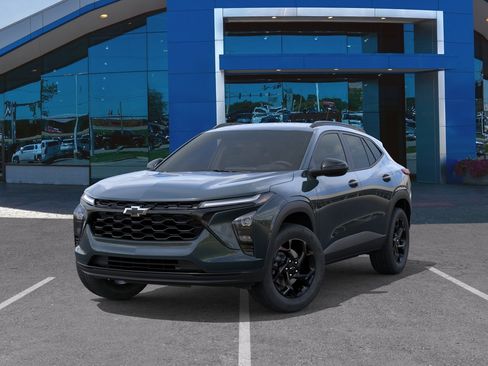 New 2026 Chevrolet Trax LT FWD image 30