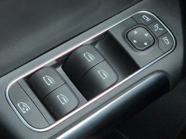 Certified 2023 Mercedes-Benz GLA 250 image 22