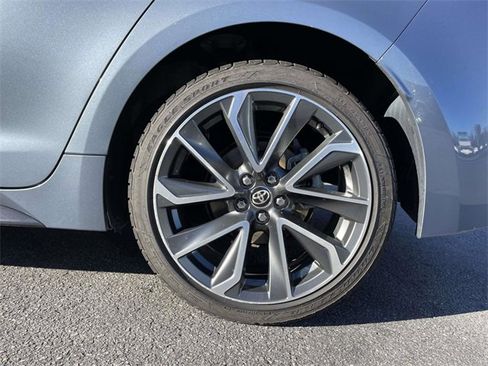 Used 2020 Toyota Corolla XSE image 9