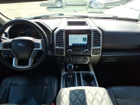 Used 2016 Ford F150 Lariat w/ Equipment Group 502A Luxury AWD/4WD image 9