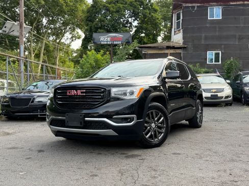 Used 2018 GMC Acadia SLT w/ LPO, Black Accent Package AWD/4WD image 2