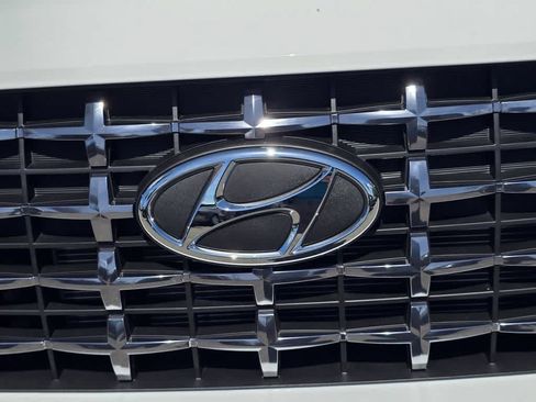 New 2026 Hyundai Venue SEL FWD image 13